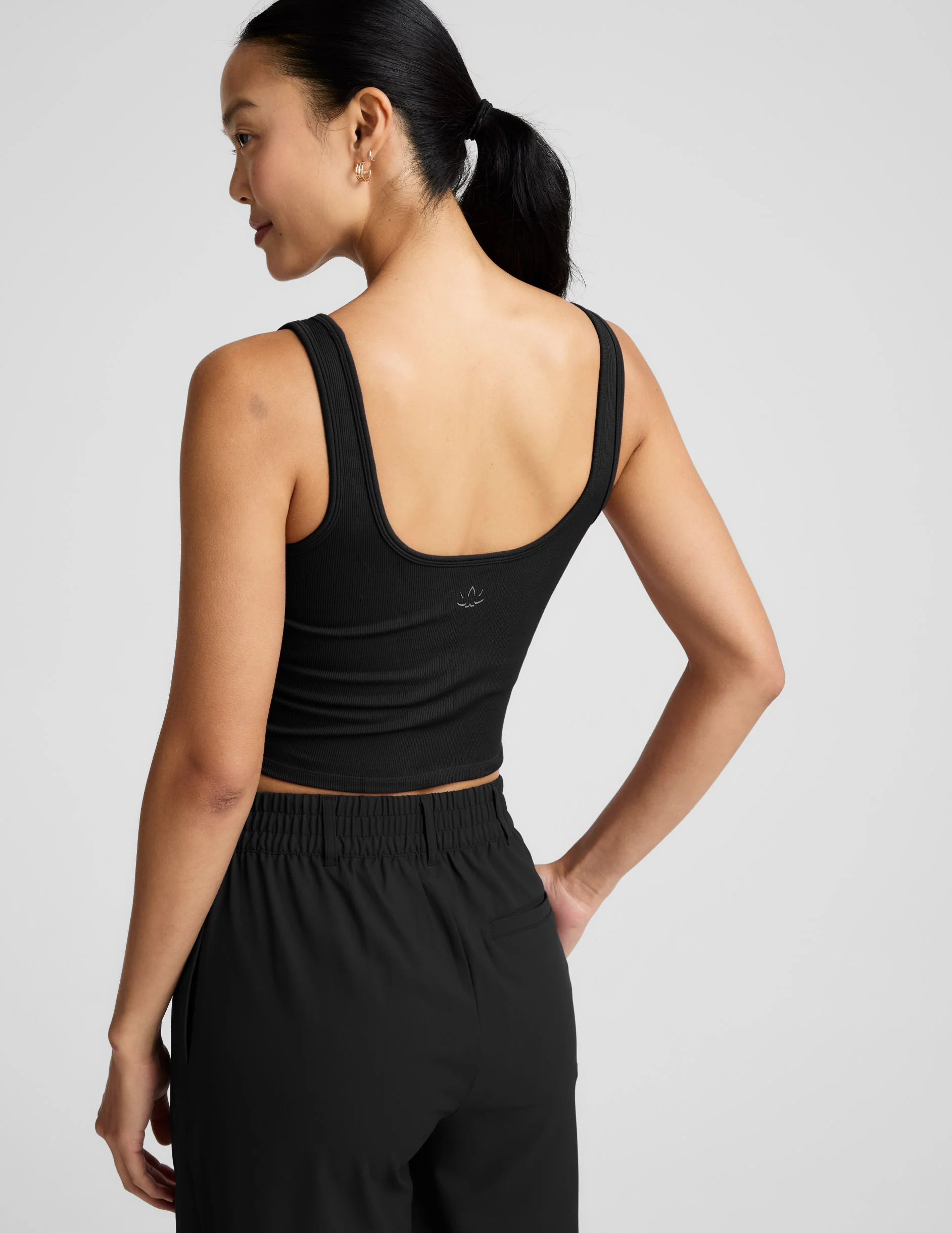 Keep It Cool Seamless Cropped Tank - Image 3