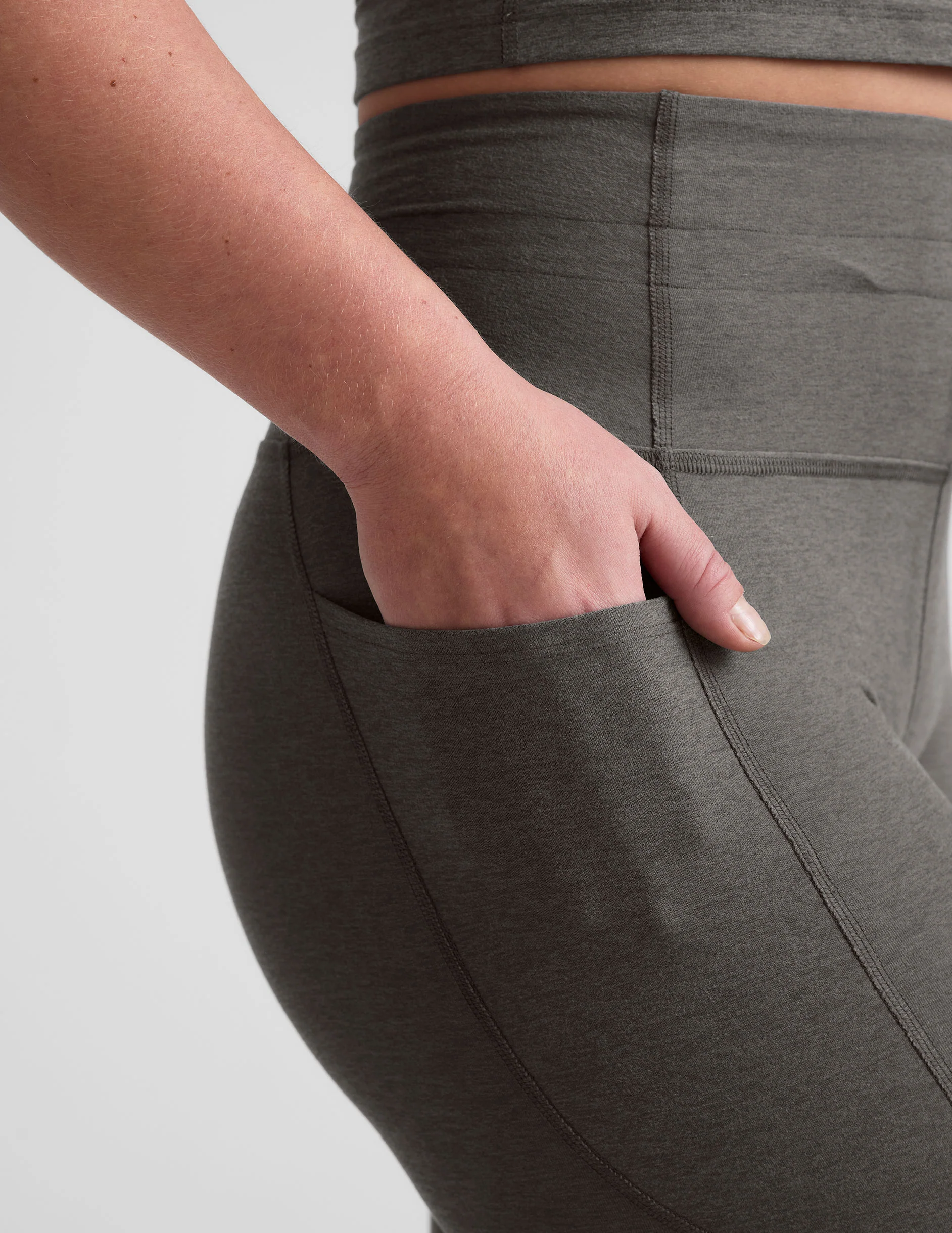 Spacedye™ Go Pocket Midi Legging - Image 9