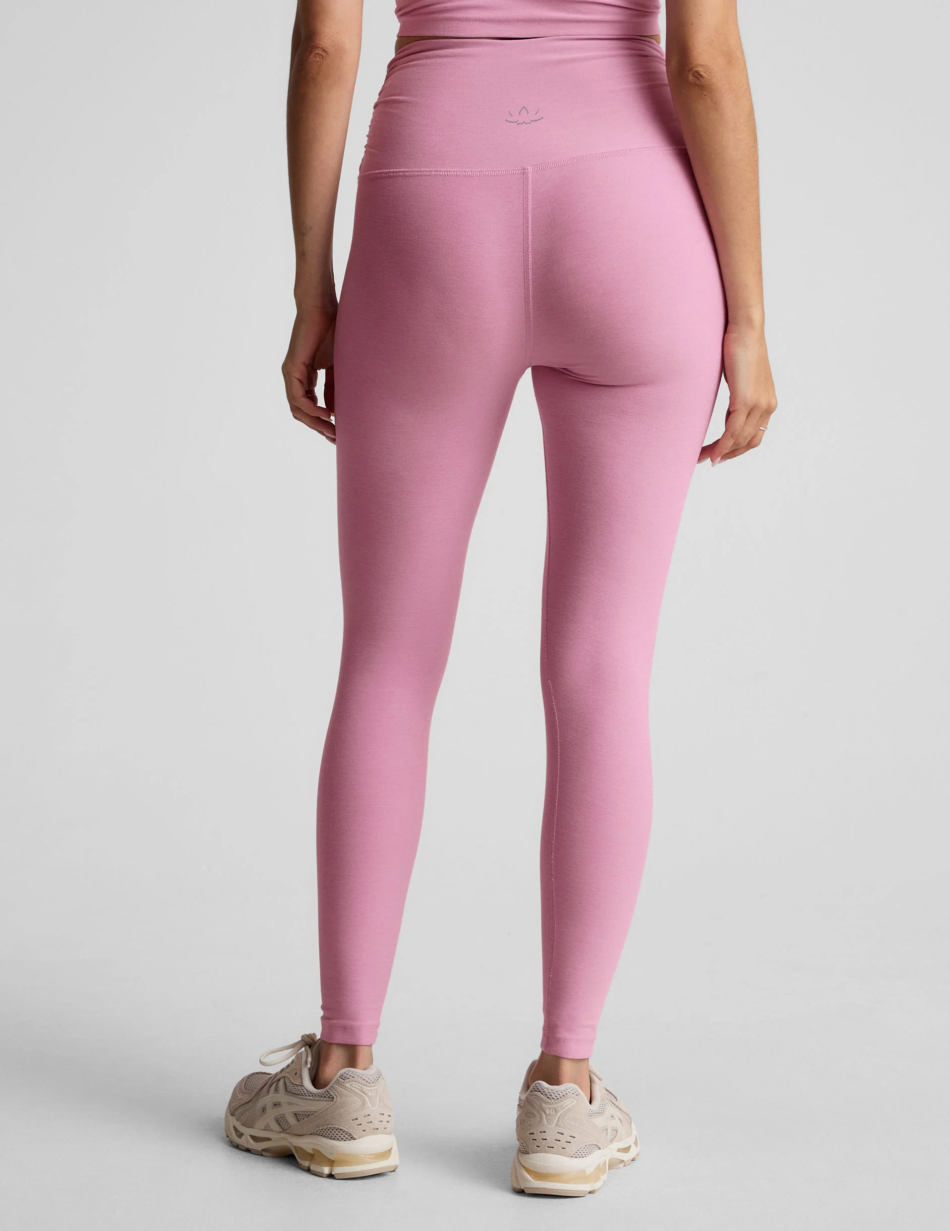 Spacedye™ Raise The Barre Shirred Legging - Image 4